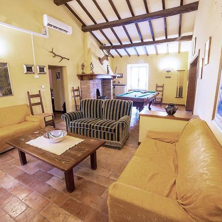 Agriturismo Torre Burchio بيتونا المظهر الخارجي الصورة