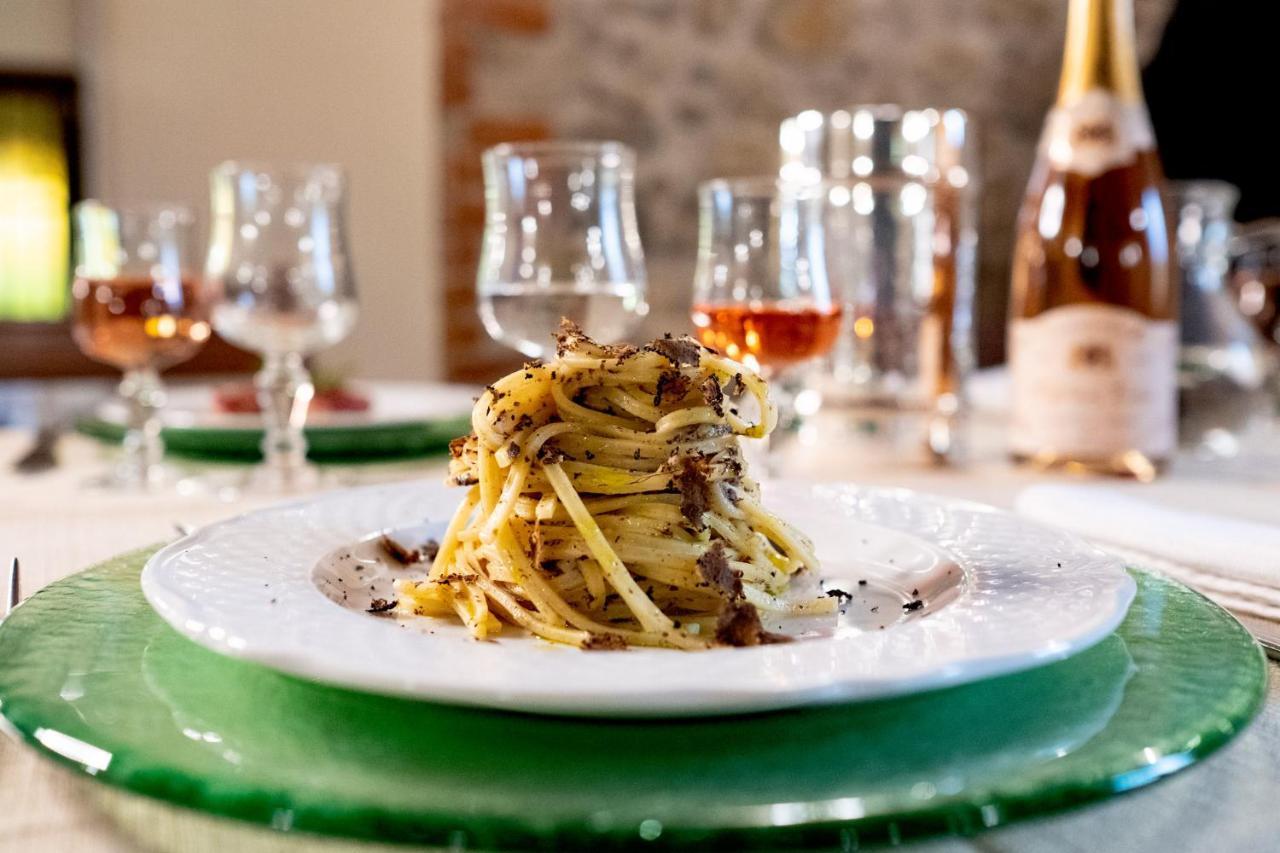 Agriturismo Torre Burchio بيتونا المظهر الخارجي الصورة