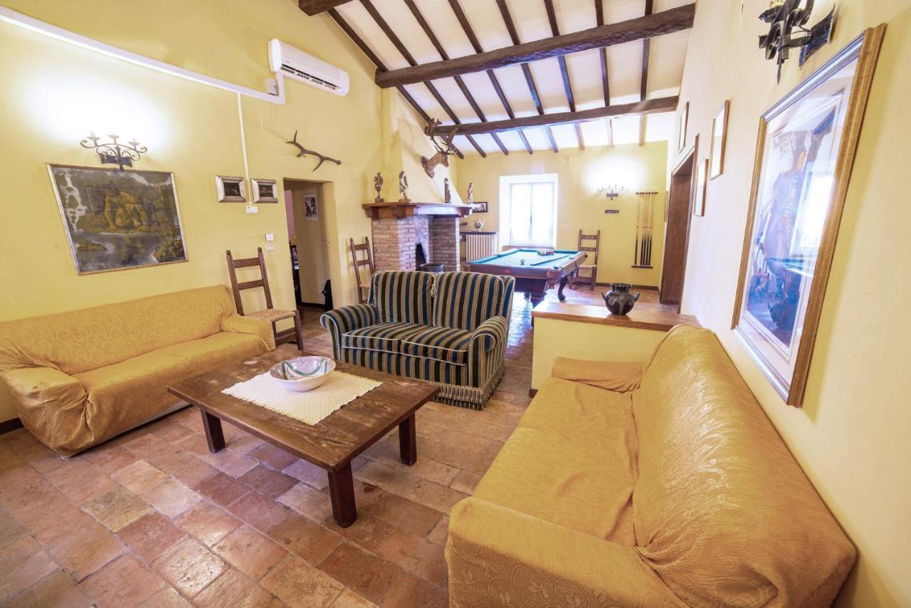 Agriturismo Torre Burchio بيتونا المظهر الخارجي الصورة