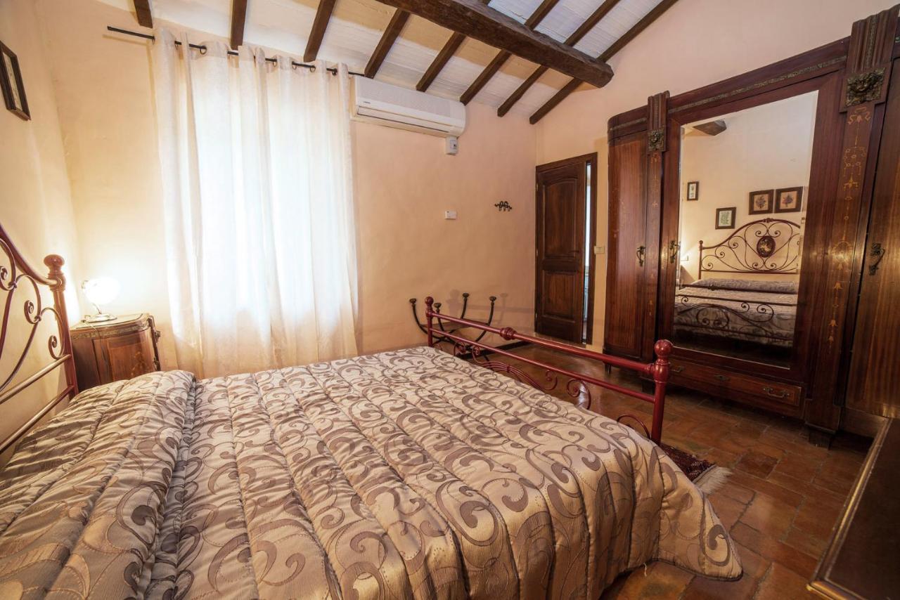 Agriturismo Torre Burchio بيتونا المظهر الخارجي الصورة
